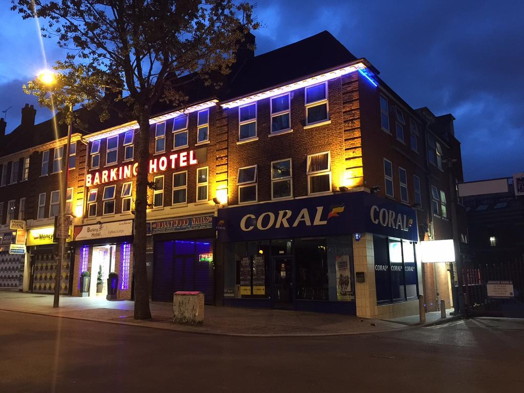 Barking Hotel Exterior photo